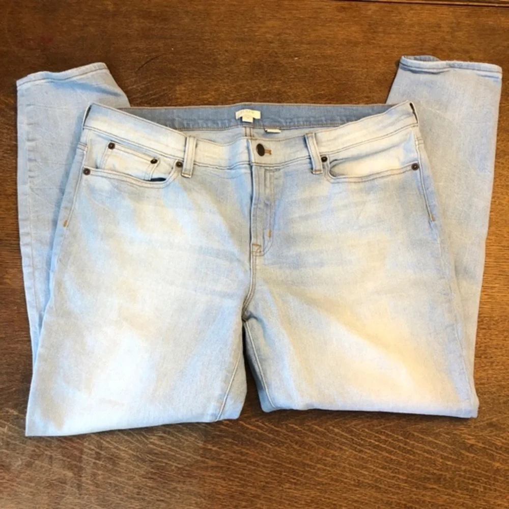 J Crew Factory Skinny Light Wash Denim Jeans 33" - Picture 2 of 7